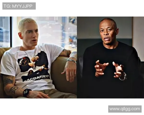 无绯闻的足球明星如何在聚光灯下保持低调与专注的职业生涯