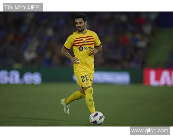 超好看的足球明星们的魅力与风采揭秘，谁是你心中的最佳球员